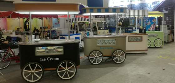 Gelato-Wagen mit Gehäuse für mobile Eiscreme mit Rädern zum Verkauf