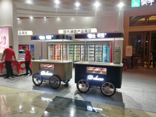 Gelato-Wagen mit Gehäuse für mobile Eiscreme mit Rädern zum Verkauf
