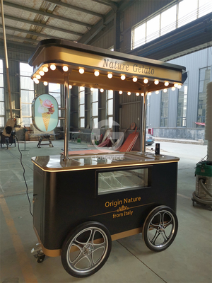 2024 neuer Typ Mobiler italienischer Eis-Handschubwagen mit Kühlschrank Gelato-Standwagen