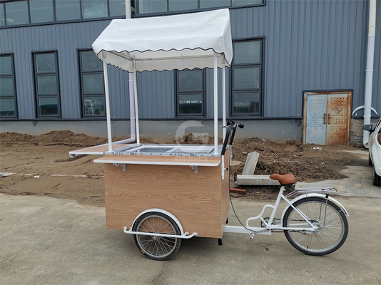 Handwerkswagen Innovation Pedalbetriebene Schubkarren für eine umweltfreundlichere Lebensmittelindustrie