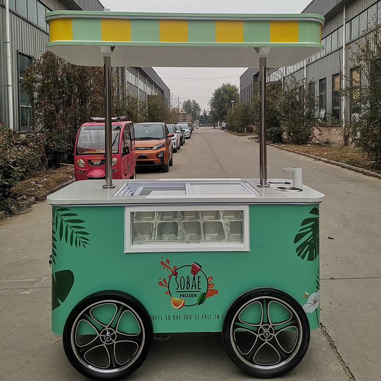 2023 Neuer Typ italienischer Eiswagen Dreirad mit Eismaschine Dreirad